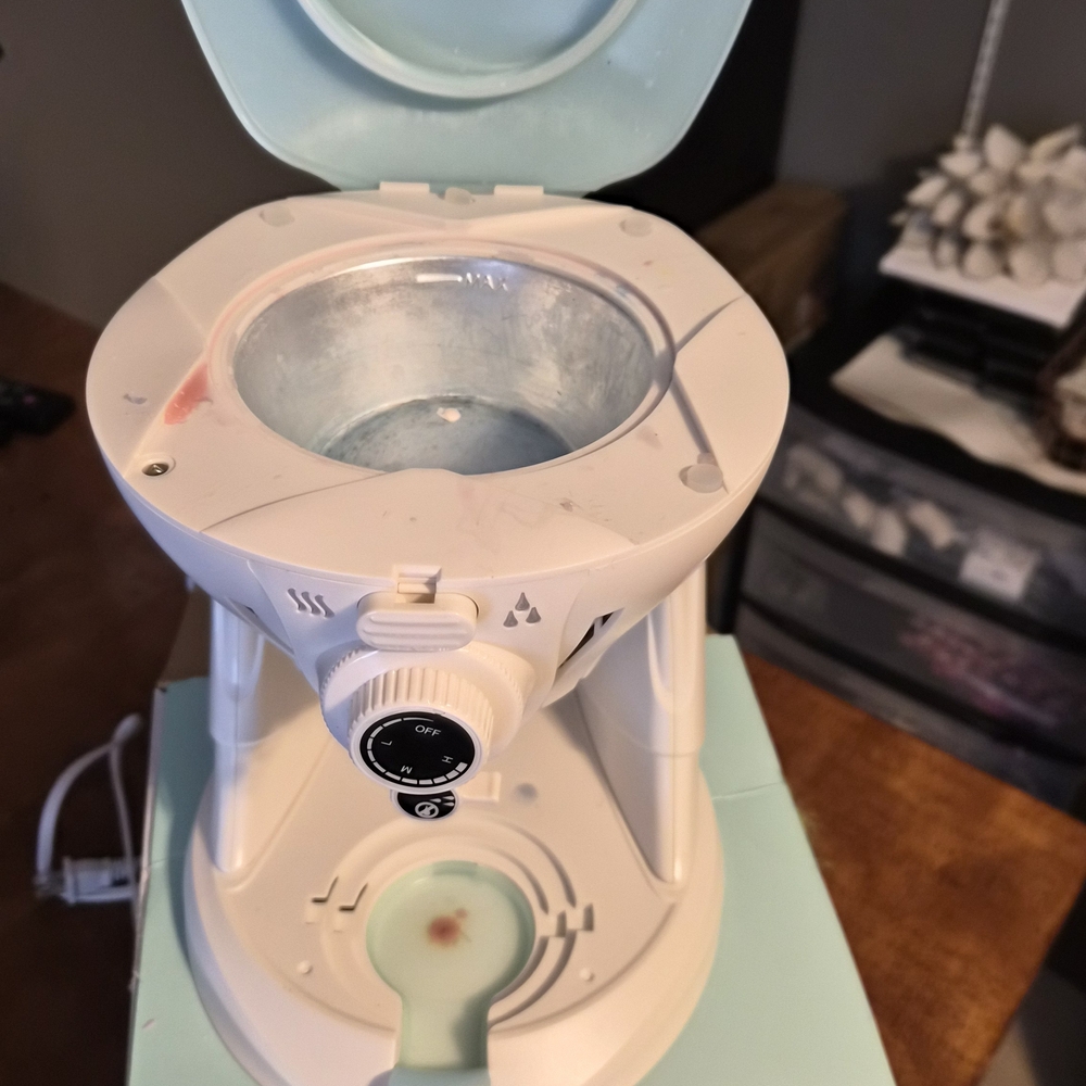 White and Mint Green Ice Cream Maker